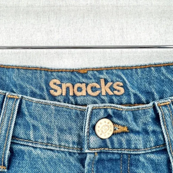 MOTHER SNACKS Jeans Womens 28 Blue Pleated Fun Dip Puddle Like Nothing Else NEW - Picture 8 of 16